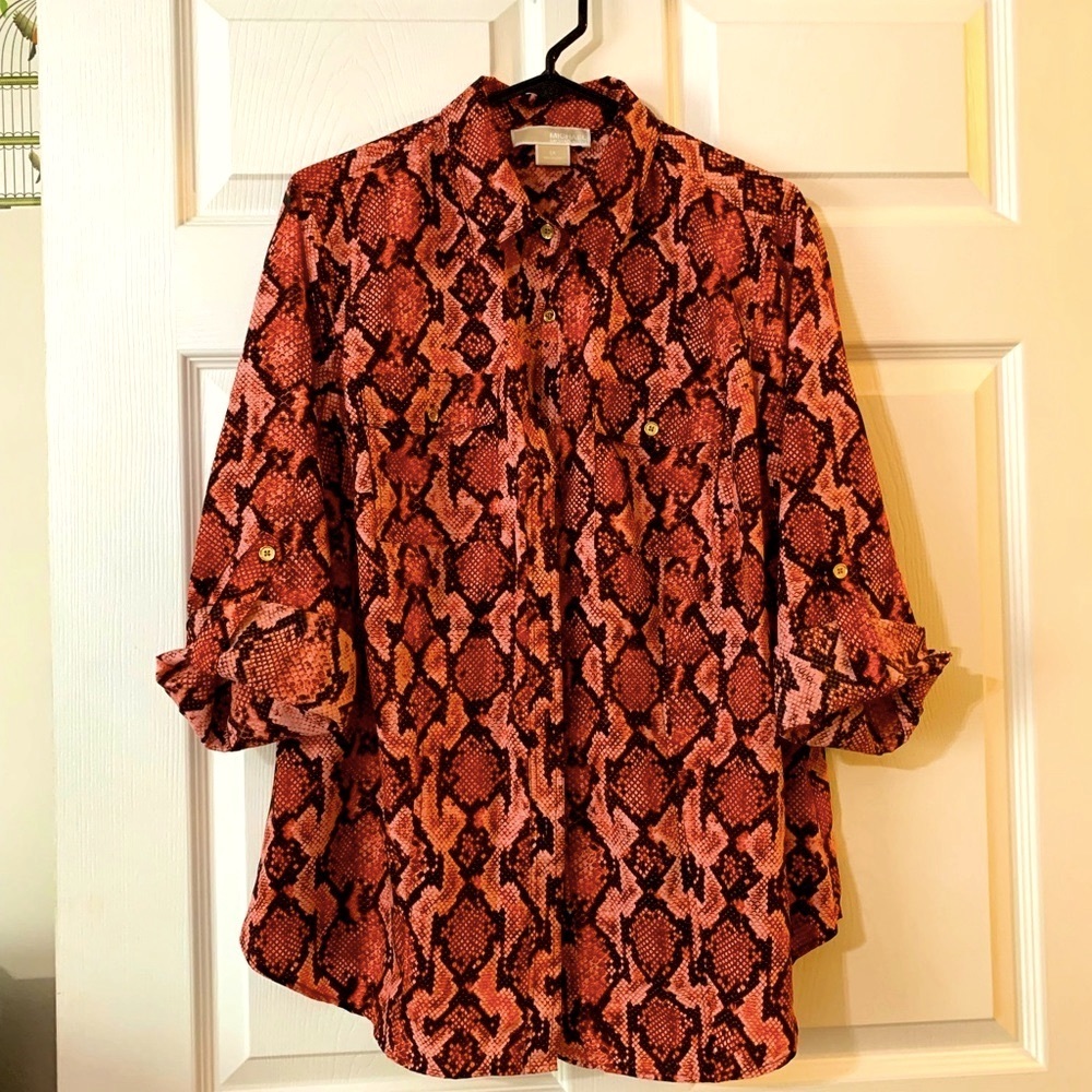 🪱MICHAEL Michael Kors Silky Snakeskin Button Down Shirt